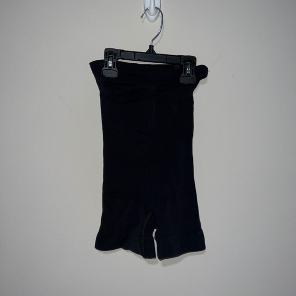 SKIMS  SEAMLESS SCULPT STRAPLESS SHORTIE BODYSUIT ONYX BLACK SMALL